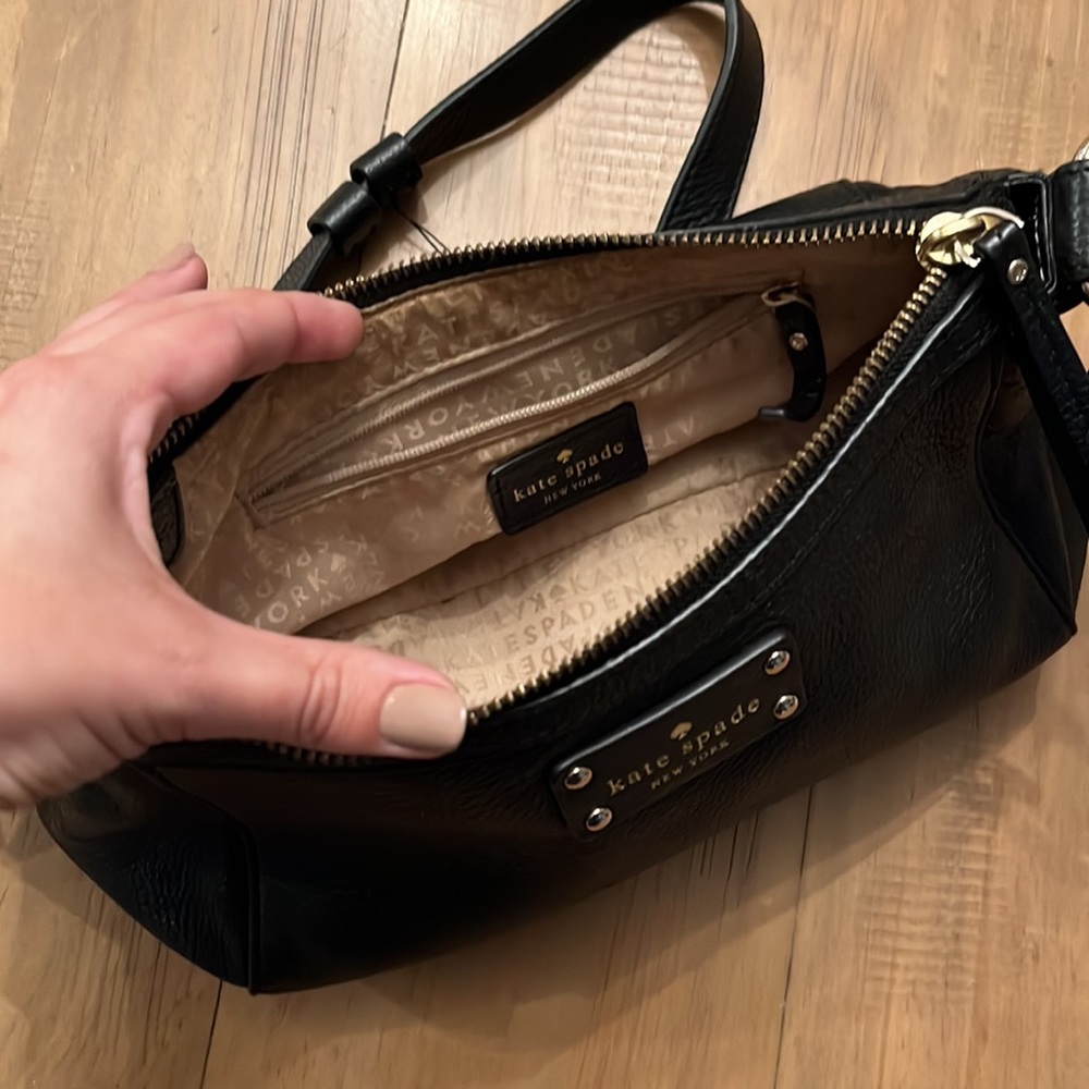 Kate Spade black leather purse - Picture 4 of 4